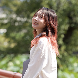 デザイナー Chisato Kataya